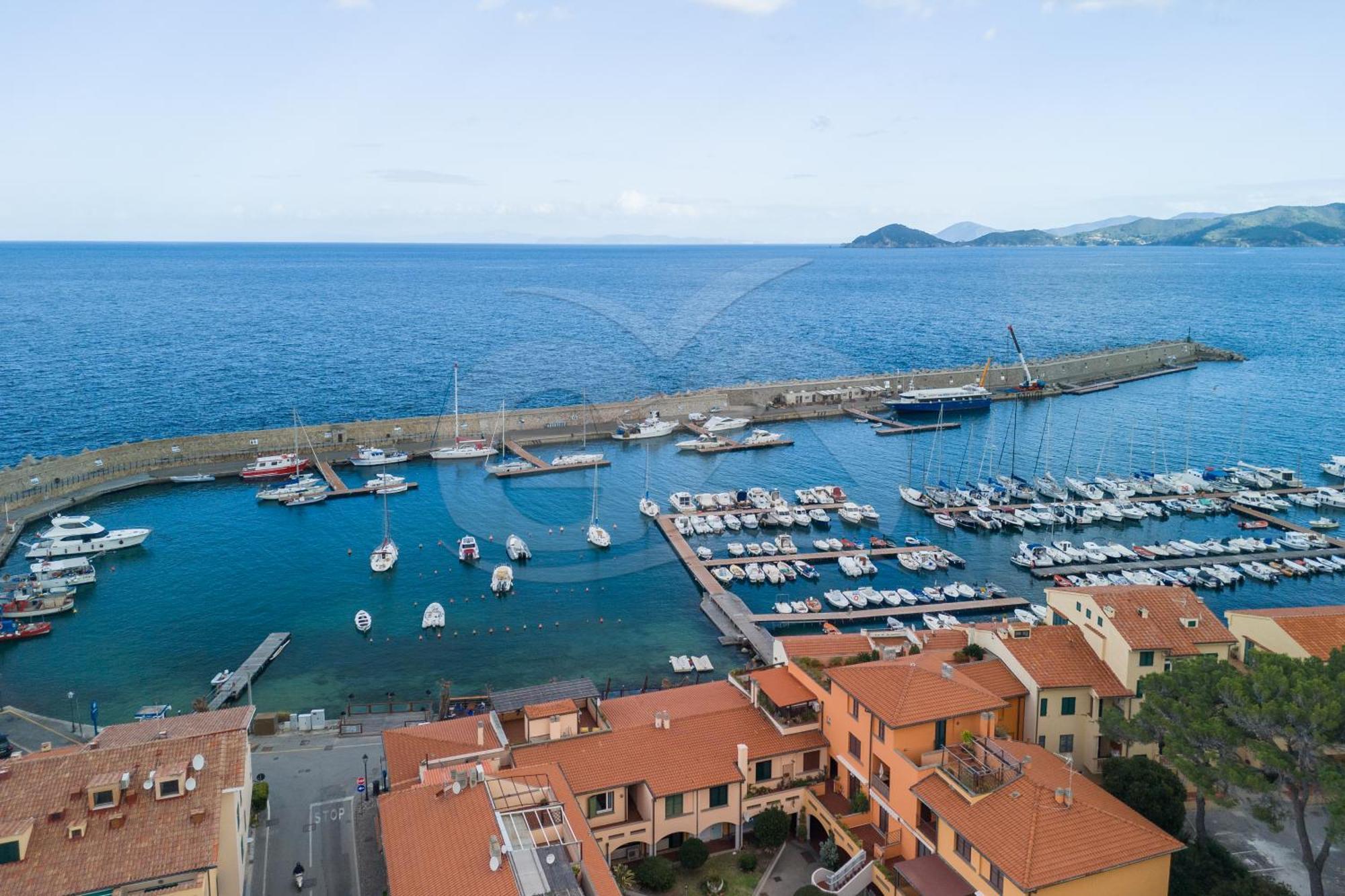 La Piazzetta Di Marciana Marina - Goelba Apartment Exterior photo
